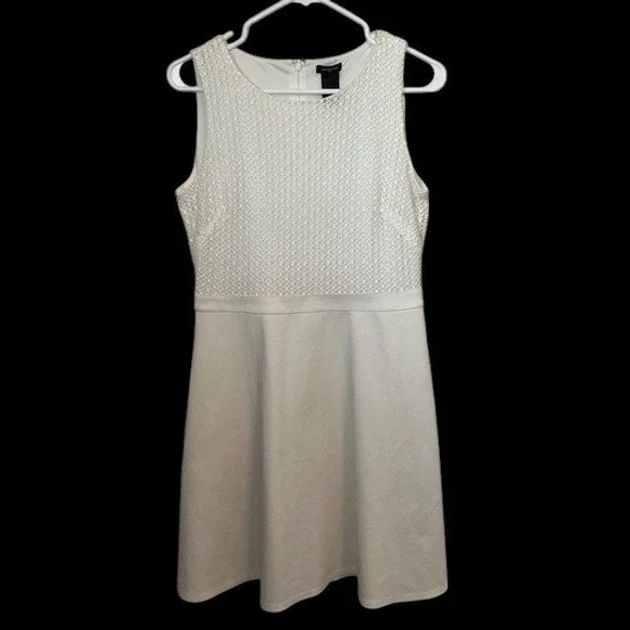 Ann Taylor Ponte Knit Crochet Dress Sleeveless Fit and Flare Cream Sz 6 - Picture 5 of 15